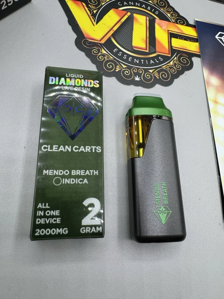 CLEAN CARTS DISPOSABLE BLACK EDITION 2G LIQUID DIAMONDS VAPE